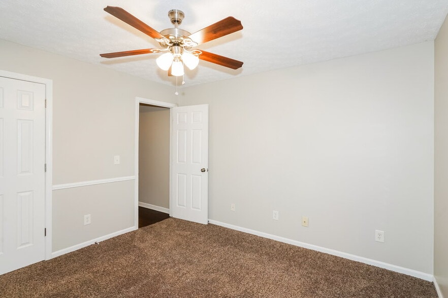Building Photo - 3005 Fieldstone Ct