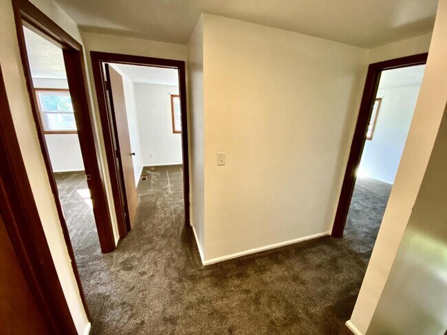 Building Photo - 507 North St.