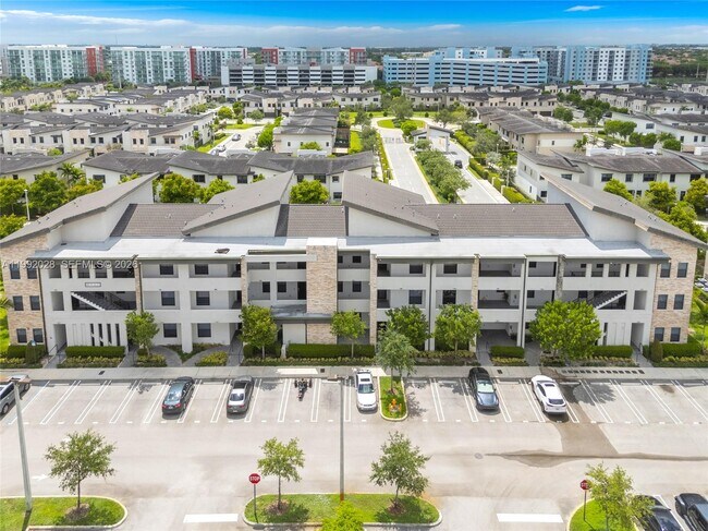 Building Photo - 8005 NW 104th Ave