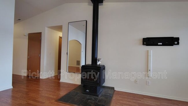 Building Photo - 28802 WA-104