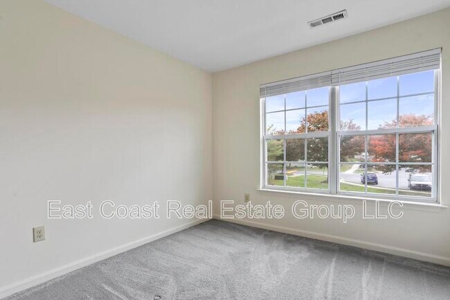 Building Photo - 9114 Ridgefield Ln