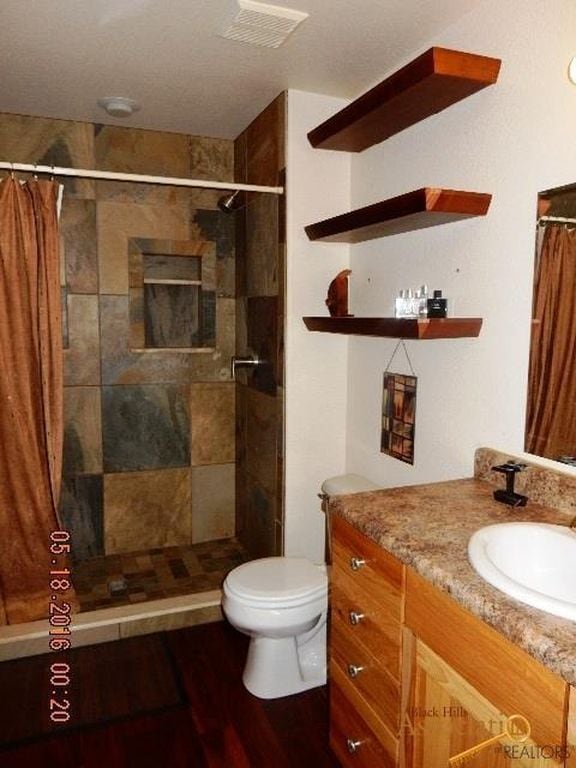 Building Photo - SPACIOUS | 3 BEDROOM | TOWNHOME | LOCATED IN AUBURN HILLS