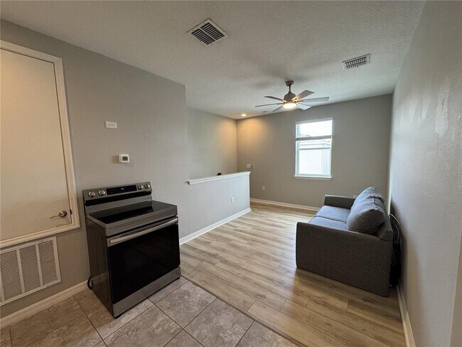 Building Photo - 16042 Micelli Dr