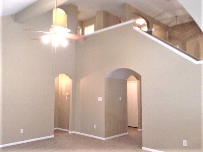 Building Photo - 12527 Avery Vale Ln