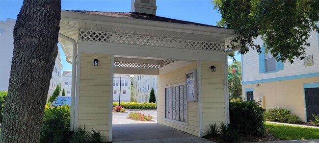 Building Photo - 239 Longview Ave