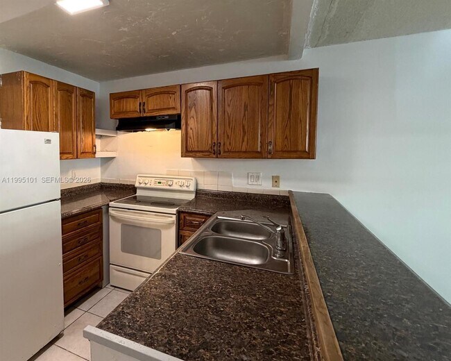Building Photo - 8604 NW 35th St