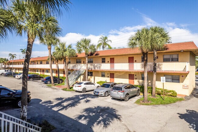 Primary Photo - The Courtyards At Cimarron