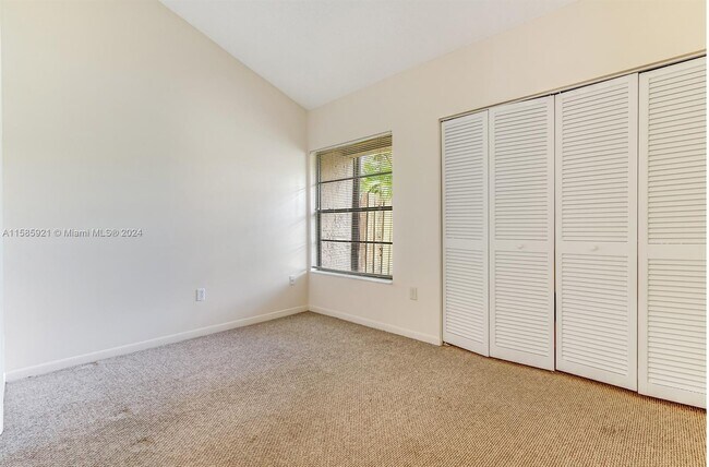 Building Photo - 7528 SW 95th Pl
