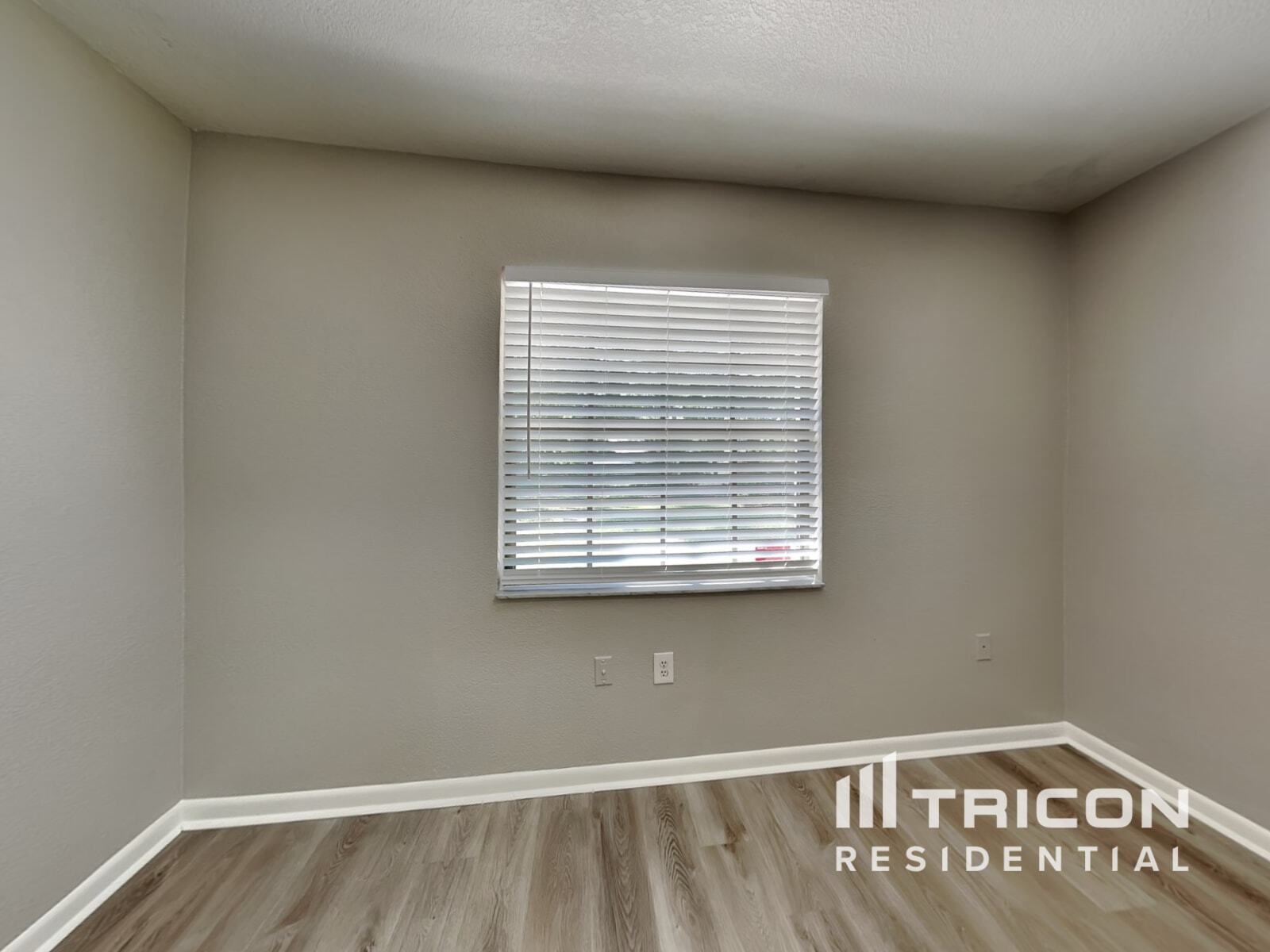 Building Photo - 3701 Sapphire Ln
