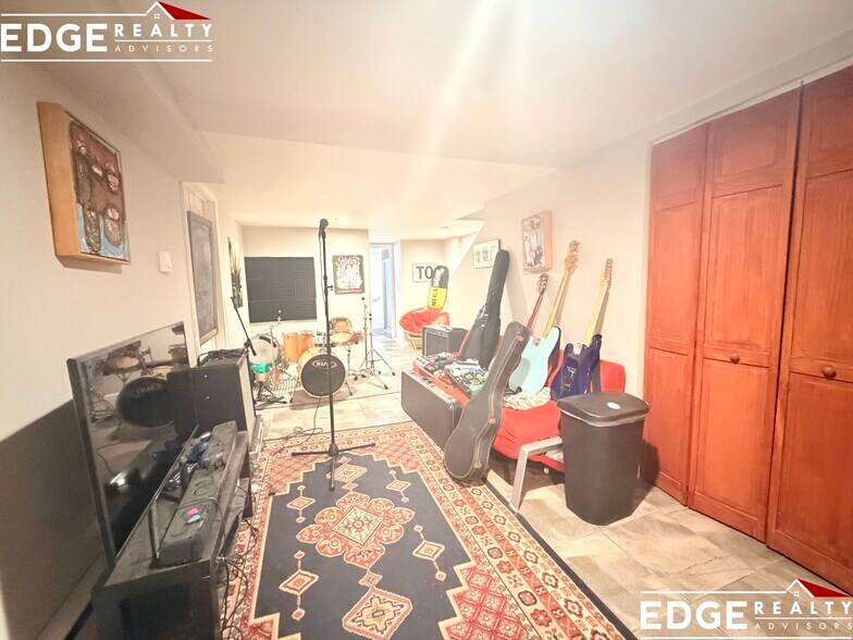 Building Photo - 45 Allston St