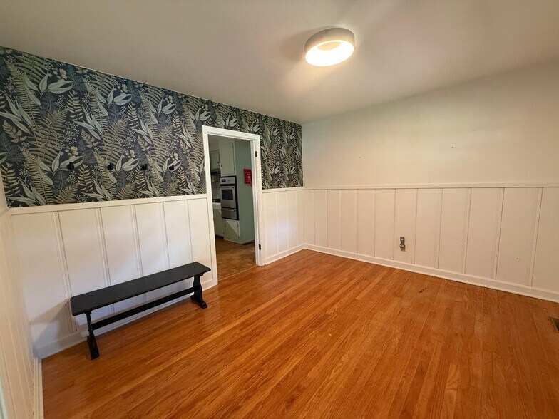 Building Photo - 1007 Fowler St