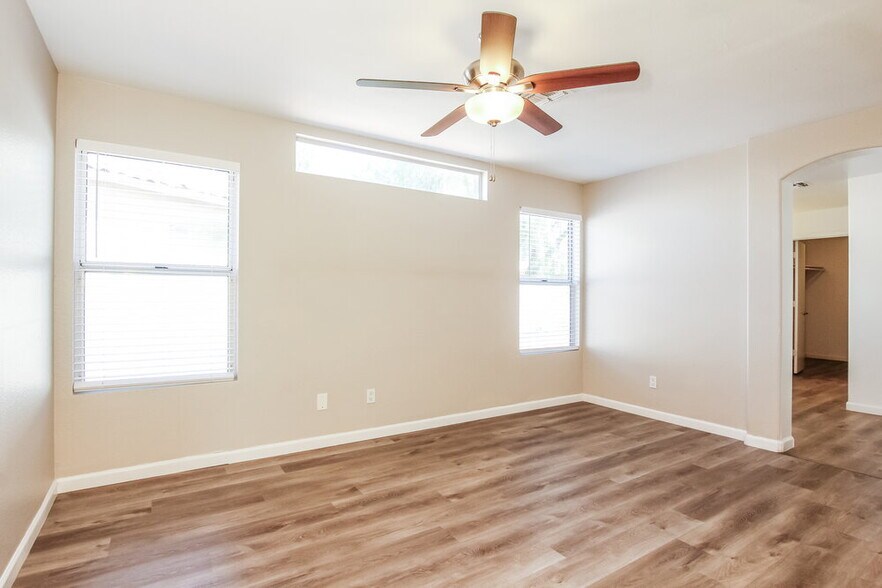 Building Photo - 6782 W Tina Ln