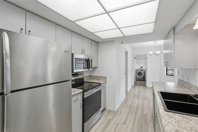 Building Photo - 7284 Sea Mist Dr