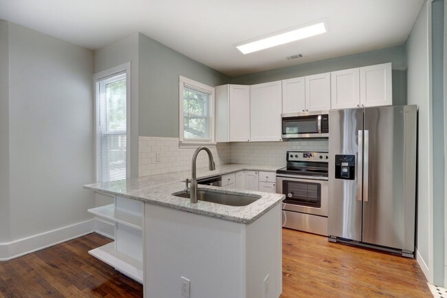 Building Photo - Completely Renovated - Three Bedroom, Two ...