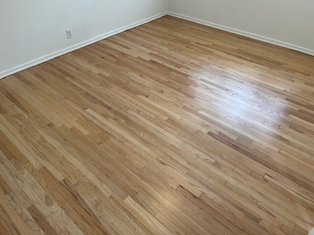 Building Photo - 3155 S Barrington Ave