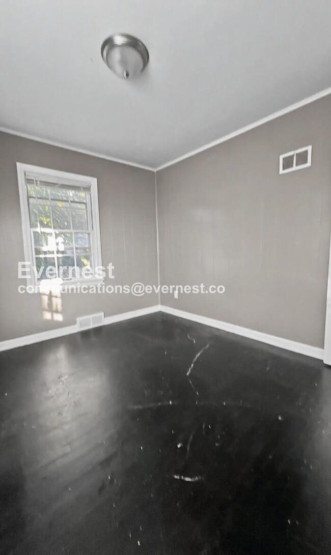 Building Photo - 7316 The Paseo