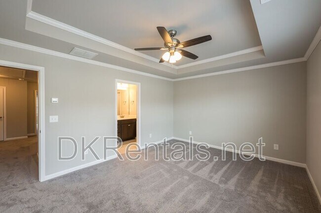 Building Photo - 3697 Acorn Dr