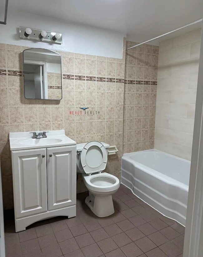 Building Photo - 73-09 21st Ave