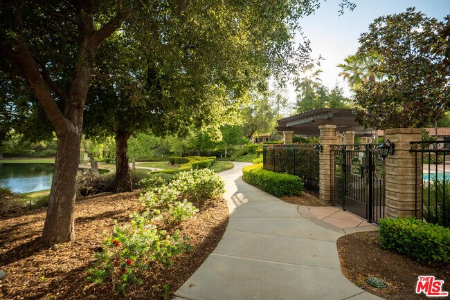 Building Photo - 24130 Tango Dr