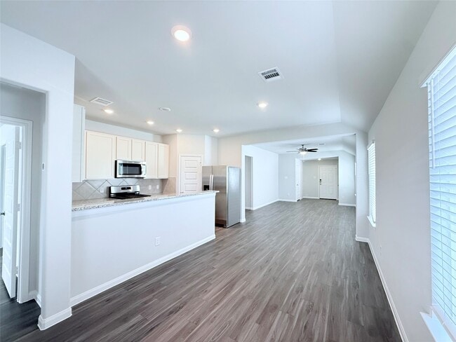 Building Photo - 2349 Mooneye Ct