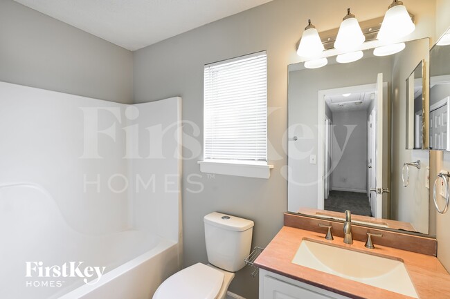 Building Photo - 2522 Halcyon Way