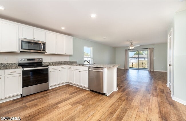 Building Photo - 165 Blackstone Dr