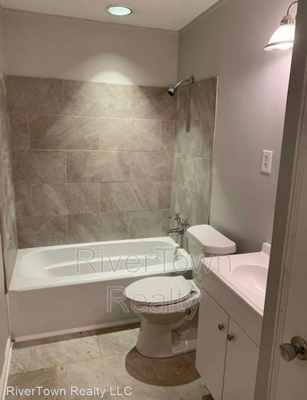 Building Photo - 1424 Ticonderoga Dr