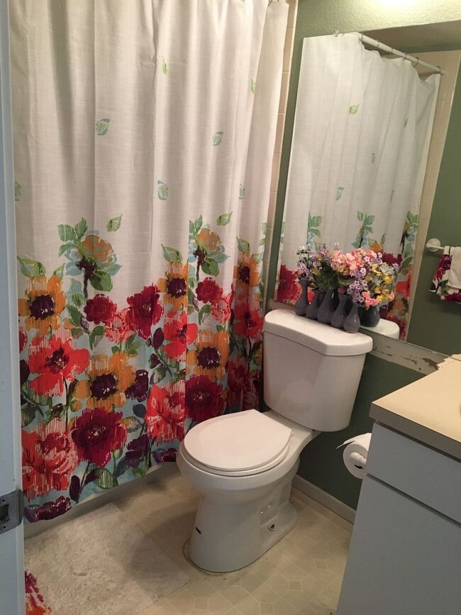 Building Photo - Adorable 2 bed/2 bath home in Southwest Longmont!