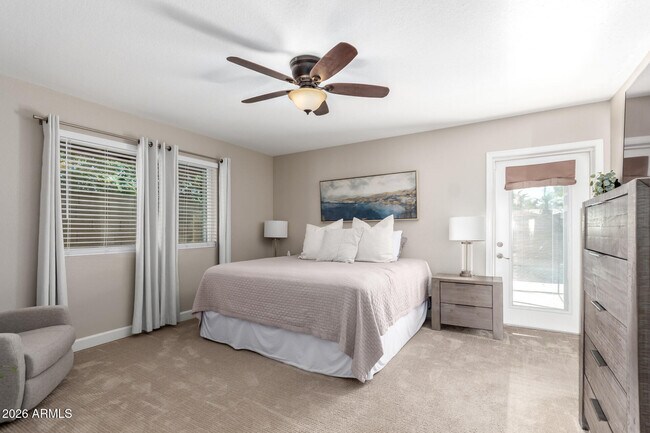 Building Photo - 3927 E Cortez St