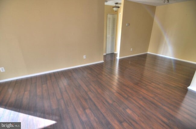 Building Photo - 1793 Jonathan Way