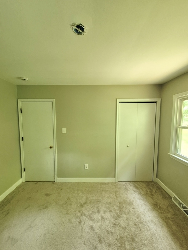 Building Photo - 3041 Clintwood Rd