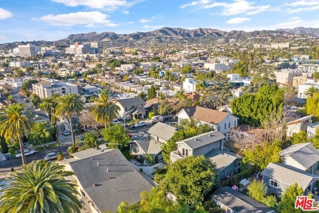 Building Photo - 1012-1014 Manzanita St