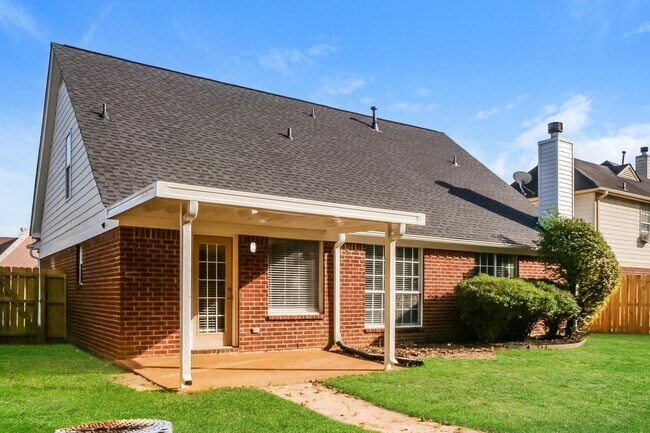 Building Photo - 4451 Lunsford Dr