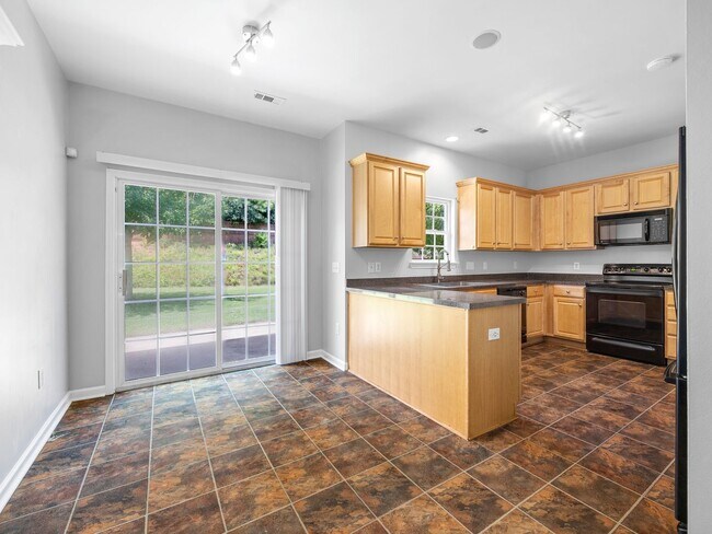 Building Photo - Charming 3BR 2-1/2 Bath in Spartanburg – S...