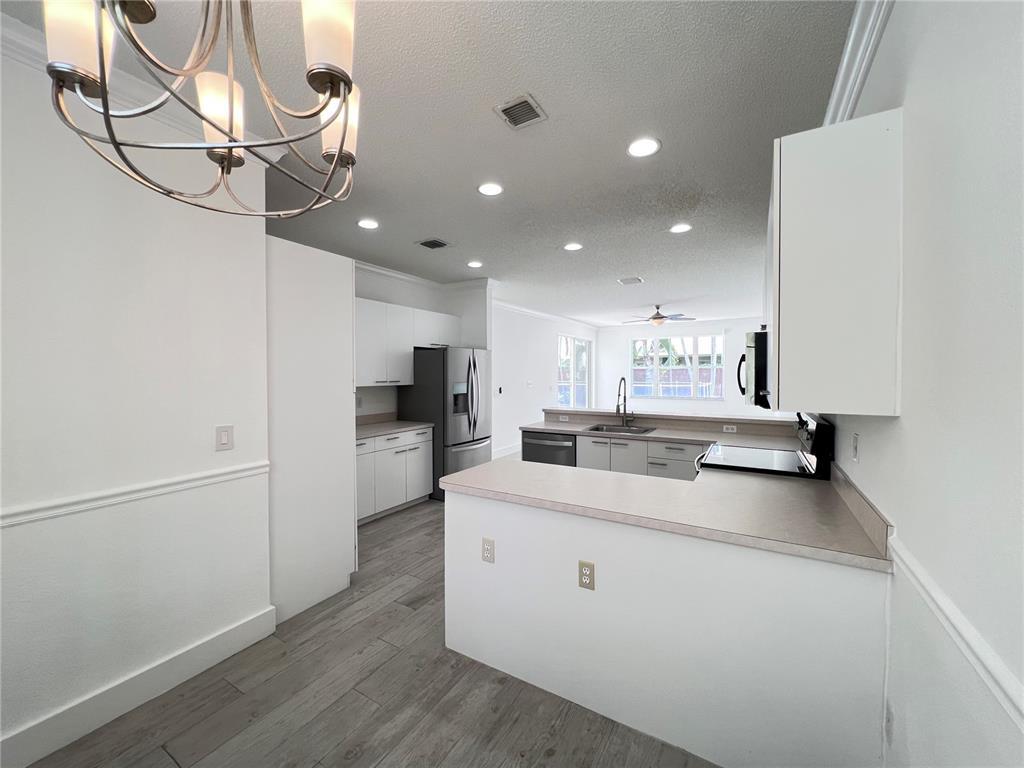 Building Photo - 725 NW 156th Ave