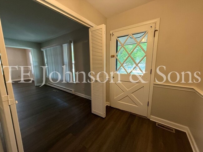 Building Photo - 2722 Winslow Ln
