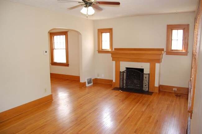 Building Photo - Great house in NE Lincoln!