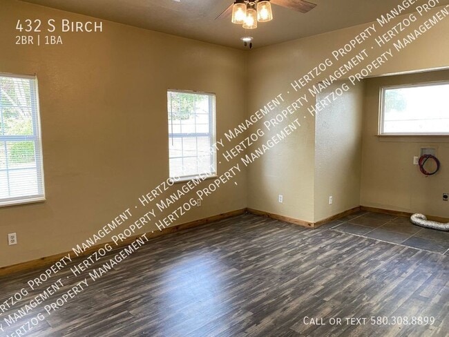 Building Photo - 432 S Birch-