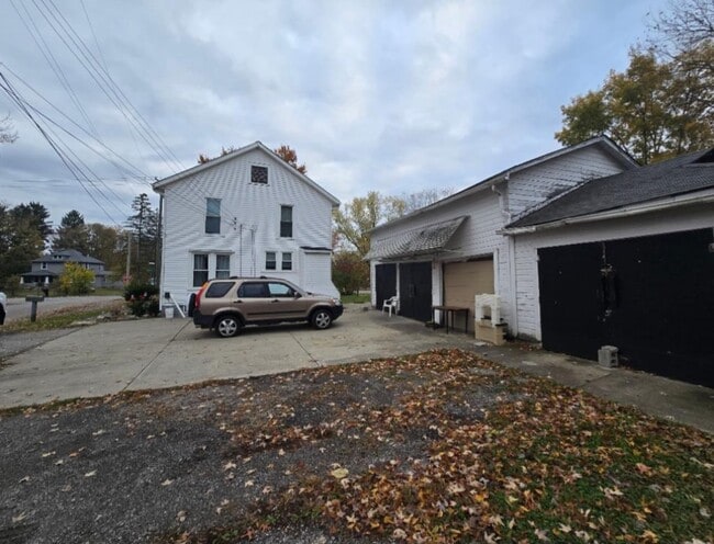 Building Photo - 1601 Grafton Rd