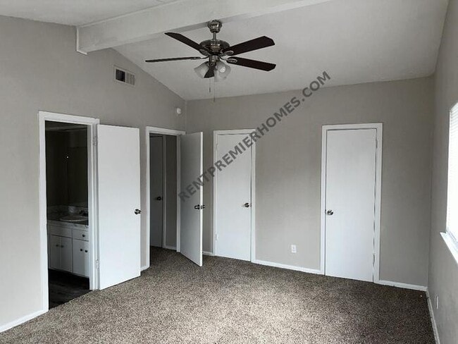 Building Photo - 4772 Shands Dr