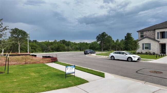 Building Photo - 1812 Lorant Ln