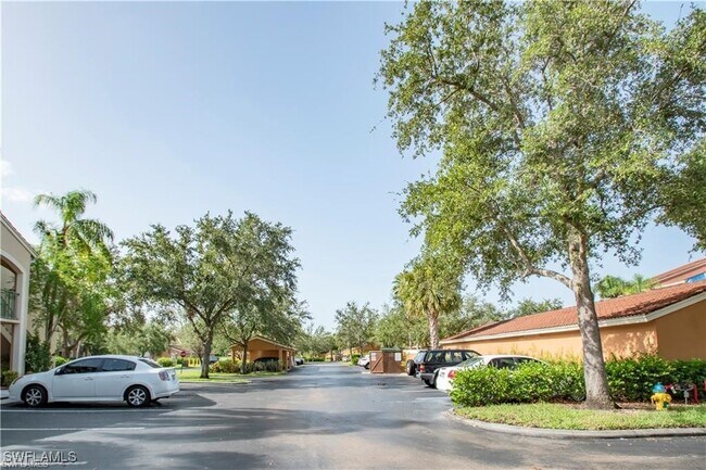 Building Photo - 1220 Wildwood Lakes Blvd
