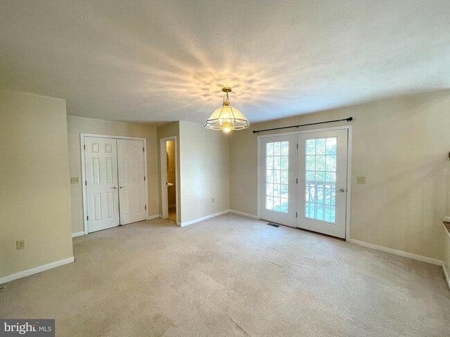 Building Photo - 45586 Curley Ct