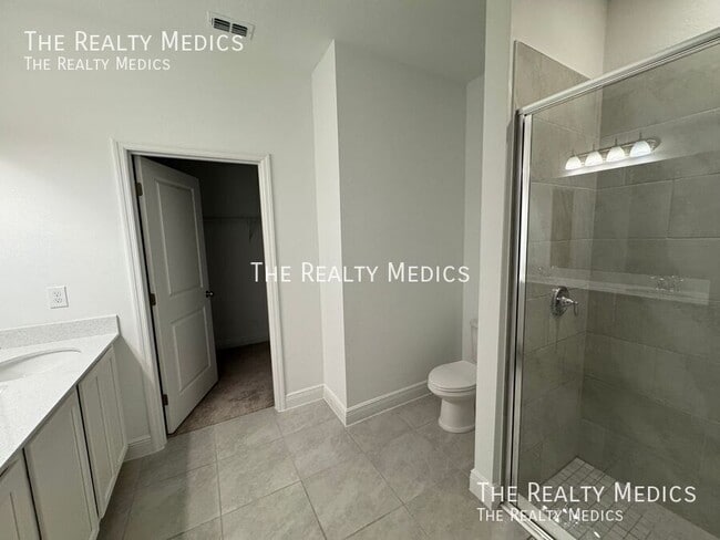 Building Photo - 1537 Meadowlark Dr