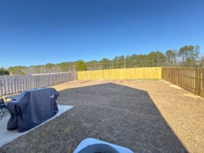 Building Photo - Beaufort Farms