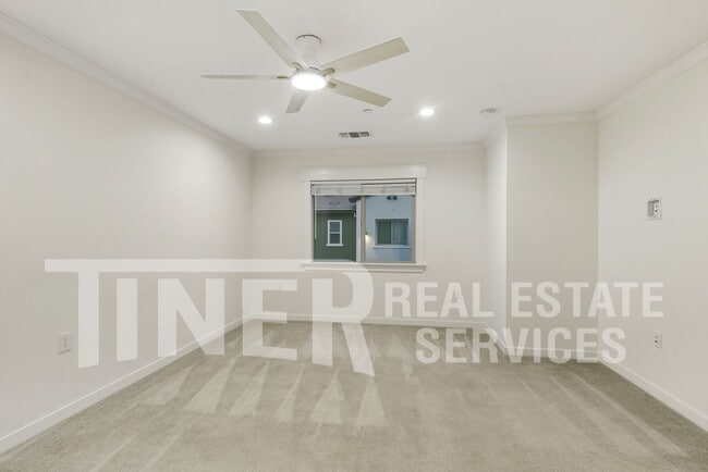 Building Photo - 3011 Mesmerizing Walk