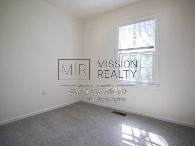 Building Photo - 1506 Honor Dr
