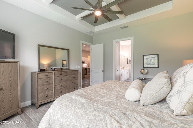 Building Photo - 205 Cyan Ave