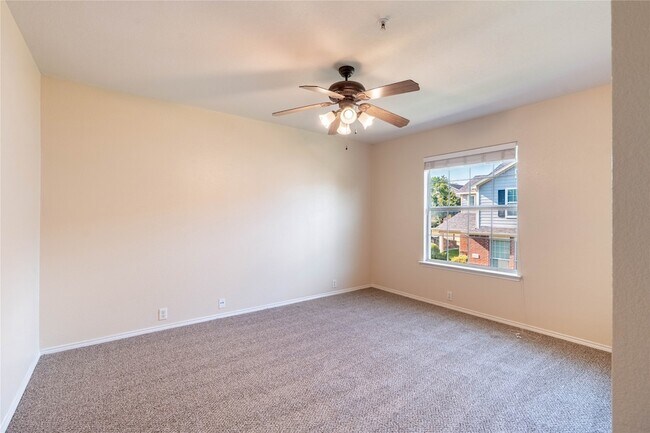Building Photo - 2228 Stonepark Pl