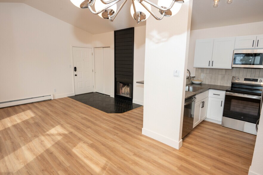 Building Photo - 3545 28th St